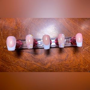 Custom press on nails